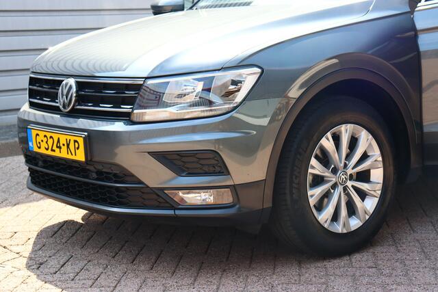 Volkswagen TIGUAN 1.5 TSI Comfortline Business O.a: Navi, Clima, ACC, Carplay, DAB, PDC, Etc. All-in prijs!