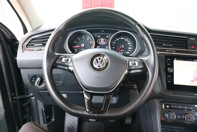 Volkswagen TIGUAN 1.5 TSI Comfortline Business O.a: Navi, Clima, ACC, Carplay, DAB, PDC, Etc. All-in prijs!