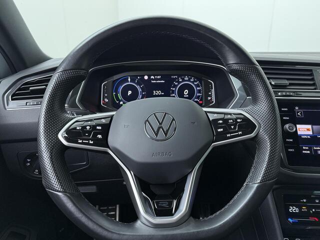 Volkswagen TIGUAN 1.4 TSI eHybrid R-Line Business+ | 245 PK | SoH 97% | Matrix LED koplampen | Achteruitrijcamera | Adaptive cruise control | Navigatiesysteem |