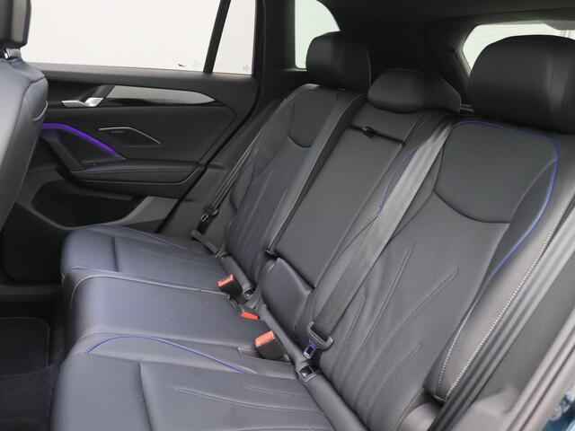 Volkswagen TIGUAN 1.5 eHybrid R-Line Edition 272PK DSG SOH 100%, Panoramadak, Trekhaak, Leder, Memorystoel, 20" LM Velgen(foto volgt), Black Style, Head-Up Display, 360gr. Camera, Harman Kardon Audio