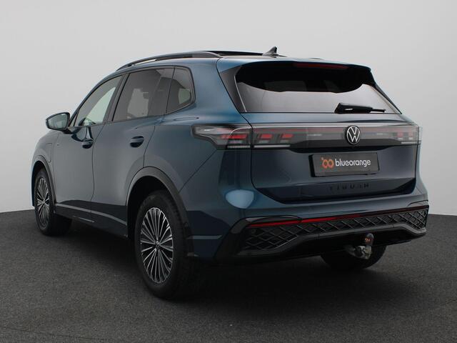 Volkswagen TIGUAN 1.5 eHybrid R-Line Edition 272PK DSG SOH 100%, Panoramadak, Trekhaak, Leder, Memorystoel, 20" LM Velgen(foto volgt), Black Style, Head-Up Display, 360gr. Camera, Harman Kardon Audio