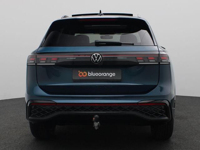 Volkswagen TIGUAN 1.5 eHybrid R-Line Edition 272PK DSG SOH 100%, Panoramadak, Trekhaak, Leder, Memorystoel, 20" LM Velgen(foto volgt), Black Style, Head-Up Display, 360gr. Camera, Harman Kardon Audio