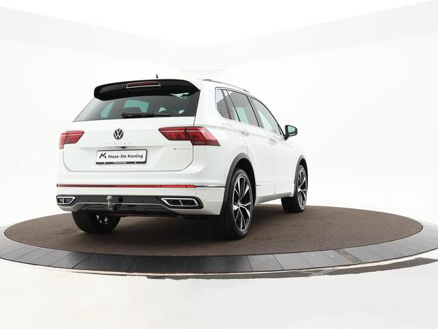 Volkswagen TIGUAN 1.4 TSI eHybrid 245pk DSG R-Line Business · Panoramadak · 360 Camera · Inklap. Trekhaak · Matrix LED · Keyless · Head-Up Display ·