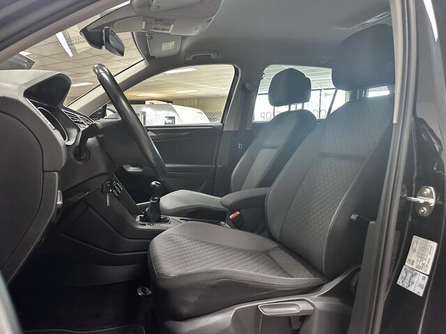 Volkswagen TIGUAN 1.4 TSI Comfortline Business/ Trekhaak/ 17'' LMV/ Adaptive Cruise/ Apple + Android/ Lane-Assist./ Stoelverw./ PDC V+A/ Navi/ Bluetooth/ Multi. LEDER. Stuur/ Mistl./ Grootlicht Assist.