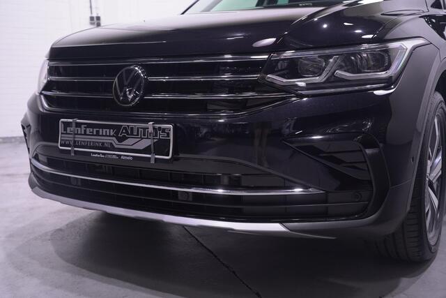 Volkswagen TIGUAN 1.4 TSI eHybrid Elegance Head up Trekhaak Led matrix Parkeerhulp Stoelverwarming