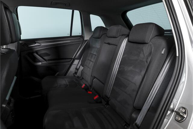 Volkswagen TIGUAN 2.0 TSI 4Motion Highline Business R 180 PK | R-Line | Elek. Trekhaak | Adapt. Cruise | Stoel-+Bankverw. | PDC | Camera | NAV + App. Connect | ECC | Elek. Klep | LM 19" |