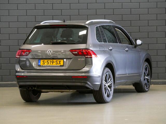 Volkswagen TIGUAN 2.0 TSI 191PK 4Motion Highline | TREKHAAK 2.500KG TREKGEW. | CAMERA | CARPLAY |