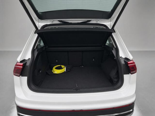 Volkswagen TIGUAN 1.4 TSI eHy R-Line Business+ | Panodak | Adap. Cruise | Camera |