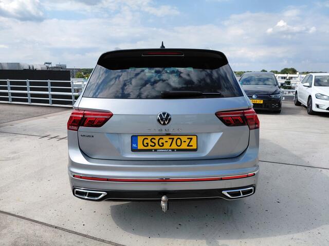 Volkswagen TIGUAN Allspace 1.5 TSI R-Line Business 7p. | Trekhaak | Derde zitrij | Winterpakket | LED matrix |
