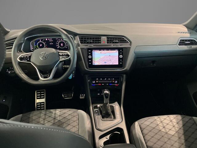 Volkswagen TIGUAN 1.4TSIeHybrid 180kW/245PK R-Line Black Style · Navigatie · Parkeersensoren · Apple/Android