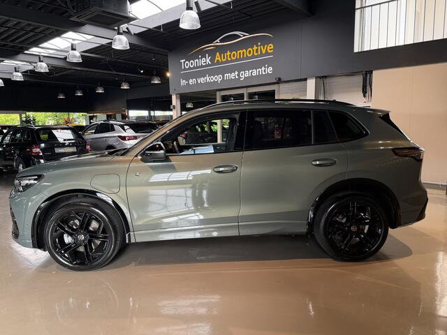 Volkswagen TIGUAN 1.5 eHybrid R-Line edition Panoramadak | 360 camera |