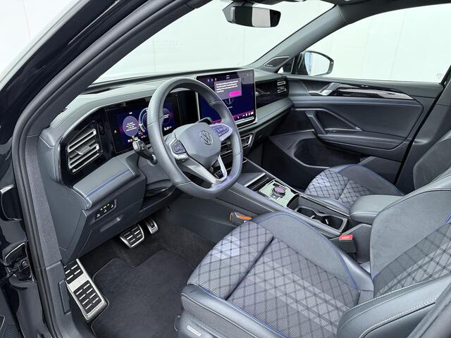Volkswagen TIGUAN 1.5 eHybrid R-Line Edition | SoH 100% | Trekhaak wegklapbaar | Adaptive Cruise Control | Panoramadak | 360 graden camera | Head-up Display | Massagestoelen |