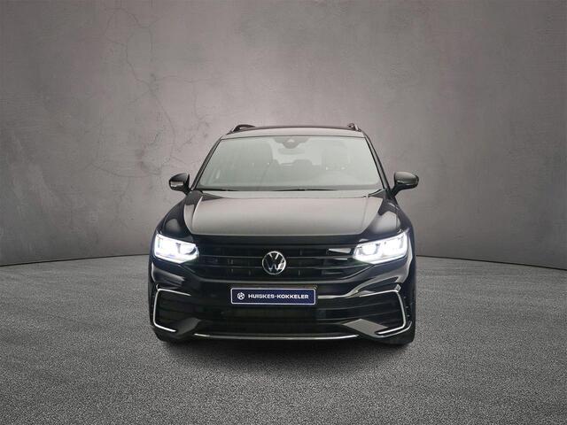 Volkswagen TIGUAN R-Line Business+ 1.4 TSI eHybrid 245pk DSG Automaat Trekhaak, Elektrische achterklep, Adaptive cruise control, Achteruitrijcamera, LED matrix koplampen