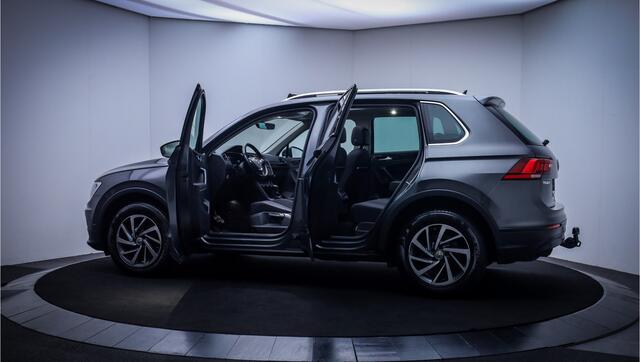 Volkswagen TIGUAN 2.0 TSI DSG 4Motion SOUND PANO | CAMERA | VIRTUAL | CARPLAY | ELEK TREKHAAK | STOELVERW | ACC | LMV