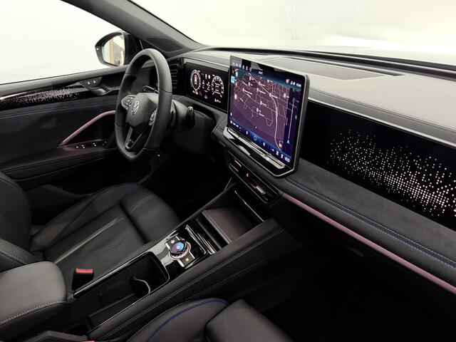 Volkswagen TIGUAN 1.5 eHybrid R-Line Edition Plug-in Panoramadak, 360 Camera, Trekhaak, Leder, Head-up display, Elektrische achterklep, Winterpakket, Memory stoelen, 2 jaar garantie