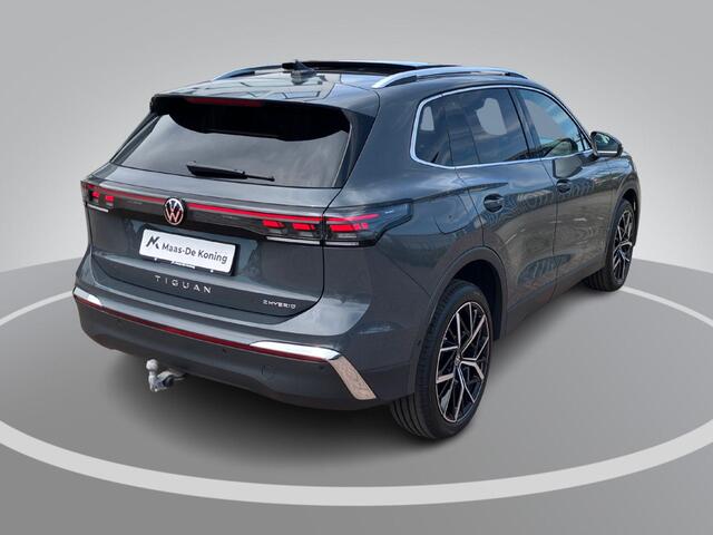 Volkswagen TIGUAN 1.5eTSI 150kW/204PK DSG Elegance · Panoramadak · Trekhaak · 360°Camera + Parkeersensoren · Garantie t/m 01-10-2030 of 100000