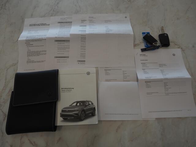 Volkswagen TIGUAN 1.4 TSI eHybrid Elegance | Panoramadak | Trekhaak | Dodehoek | Adaptive Cruise | Virtual | Matrix | Carplay
