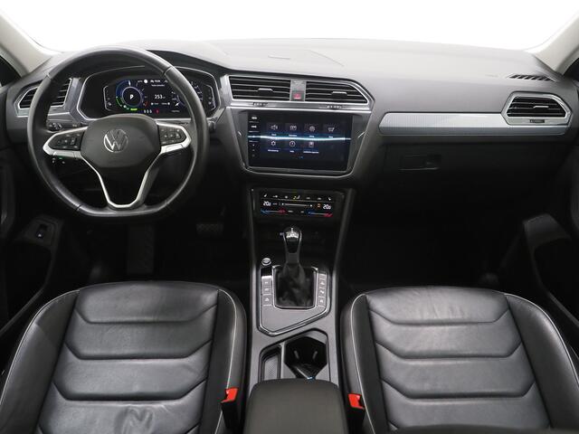 Volkswagen TIGUAN 1.4 TSI eHybrid Elegance Exclusive | Panoramadak | Leder | Trekhaak | 360 | Memory | Virtual | Keyless | Adaptive Cruise