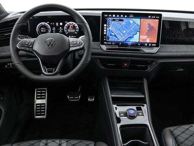 Volkswagen TIGUAN R-Line 1.5 eHybrid 204 PK 6 versn. DSG · Voorstoelen verwarmbaar · Sfeerverlichting · Prijs is inclusief inruilpremie ·