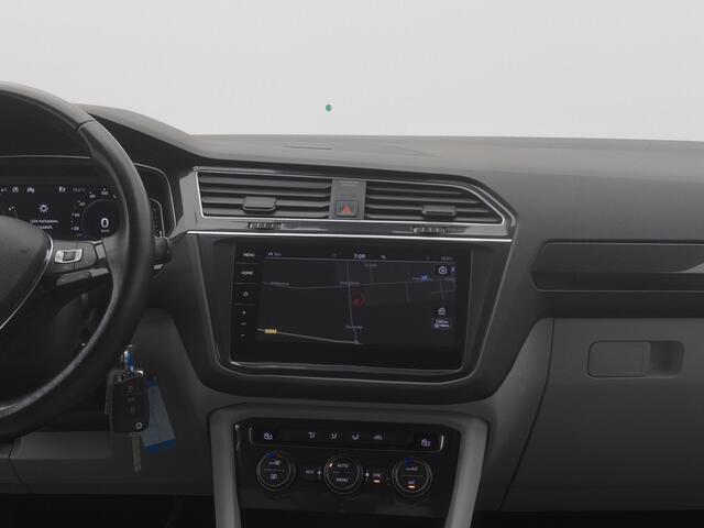 Volkswagen TIGUAN 1.5 TSI ACT Highline Business R-Line | ADAPTIVE | TREKHAAK