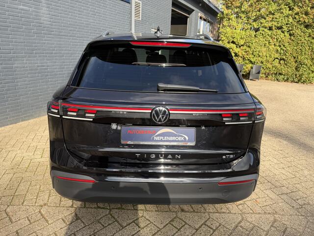 Volkswagen TIGUAN 1.5 eTSI 7-traps automaat 360 camera trekhaak Edition 150pk 20Inch 2025 km 22.147
