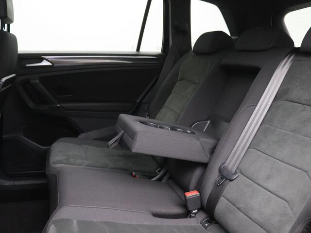 Volkswagen TIGUAN Allspace 1.5 TSI R-line Highline Business 150PK DSG Trekhaak, Achteruitrijcamera, 19" LM Velgen, Clima, Adaptieve Cruise Control