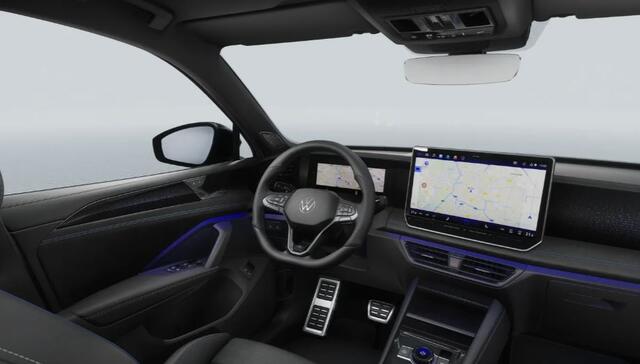 Volkswagen TIGUAN 1.5 eHybrid 272PK DSG R-Line Edition / Resterende Fabrieksgarantie / Trekhaak / Black Style / Panoramadak / 20'' LMV / / VW