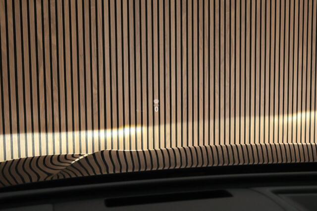 Volkswagen TIGUAN 1.5 eHybrid 272pk R-Line Edition Black Style Leder Trekhaak 360Camera HUD Keyless Massage Virtual Cockpit Panoramadak Carplay