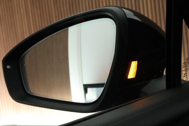 Volkswagen TIGUAN 1.5 eHybrid 272pk R-Line Edition Black Style Leder Trekhaak 360Camera HUD Keyless Massage Virtual Cockpit Panoramadak Carplay