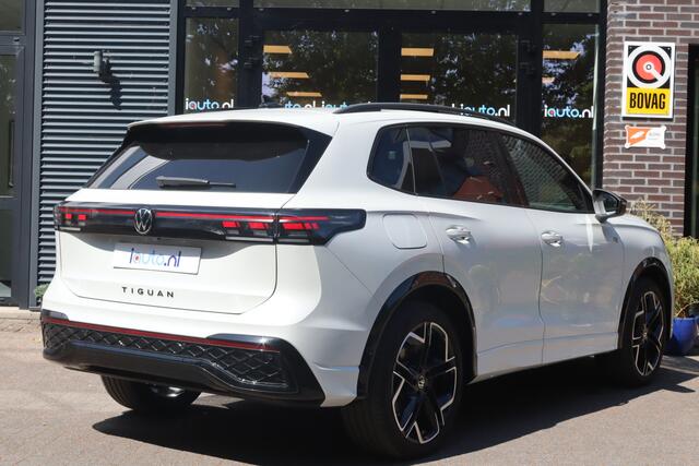 Volkswagen TIGUAN 1.5 eHybrid 272pk R-Line Black Style Pano/Leder/IQ.Light HD/360/Headup/HK/Keyless/ACC/DCC/Elek. stoelen/Dodehoek/20"/Trekhaak wegkl.