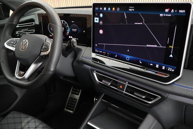Volkswagen TIGUAN 1.5 204pk eHybrid R-Line Edition Black Style Panoramadak Trekhaak 360Camera IQ.Light Stoel+Stuurverw. HUD