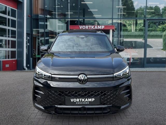 Volkswagen TIGUAN 1.5 TSI eHYBRID R-LINE TREKHAAK/LEDER/PANO-DAK/360-CAM/ELEK-KLEP/ACC/STOELVERW