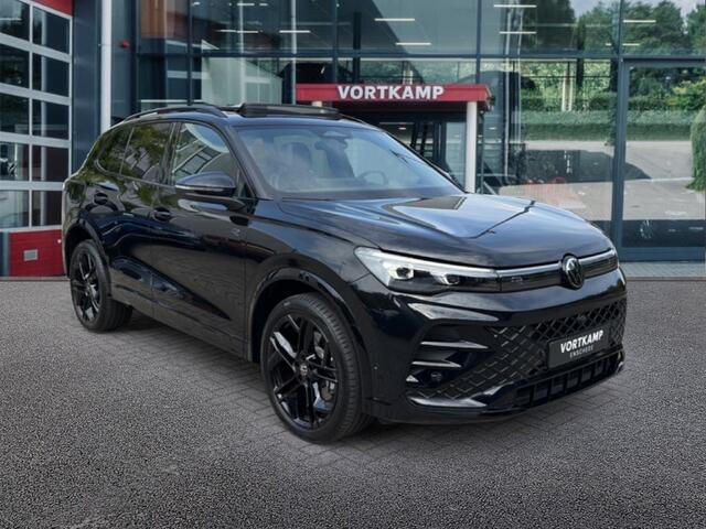Volkswagen TIGUAN 1.5 TSI eHYBRID R-LINE TREKHAAK/LEDER/PANO-DAK/360-CAM/ELEK-KLEP/ACC/STOELVERW