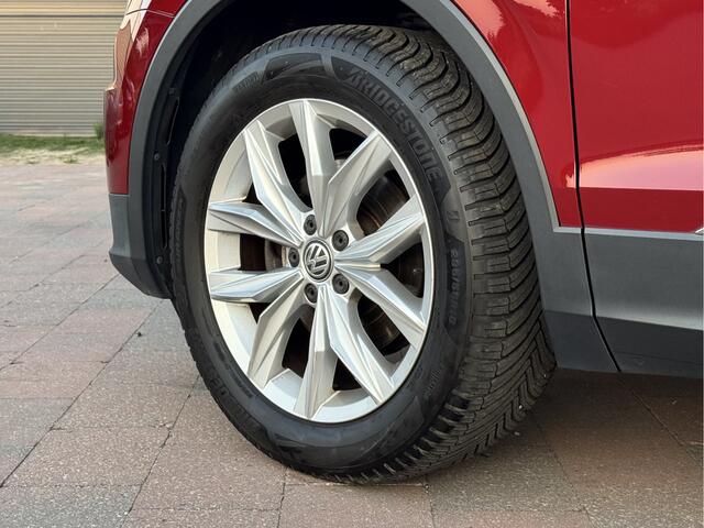 Volkswagen TIGUAN 1.4 TSI 4Motion Highline | NAP | LED | Trekhaak | Virtual | Carplay | Allseason | Camera | Rijklaar + nieuwe apk