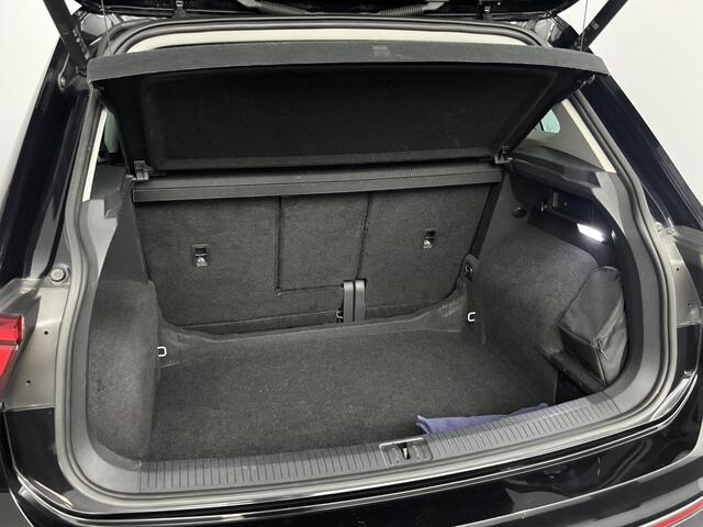 Volkswagen TIGUAN 1.5 TSI Life Business 150pk | Trekhaak | Navigatie | Automaat | Cruise Control Adaptief | Stoelverwarming |