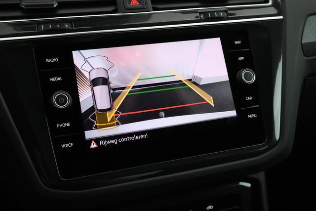 Volkswagen TIGUAN 1.4 TSI 245pk eHybrid R-Line Trekhaak Camera Panoramadak Virtual Cockpit Navigatie