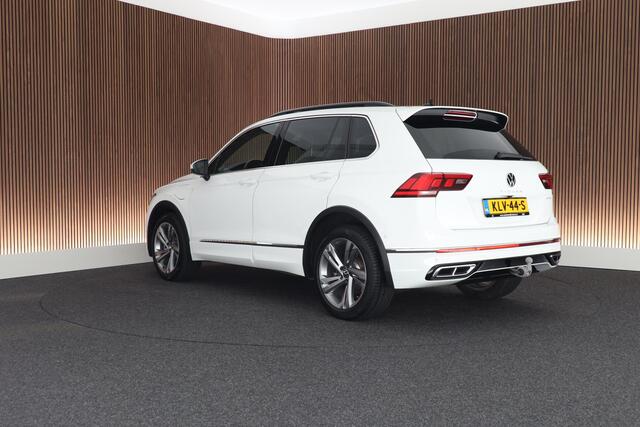 Volkswagen TIGUAN 1.4 TSI 245pk eHybrid R-Line Trekhaak Camera Panoramadak Virtual Cockpit Navigatie