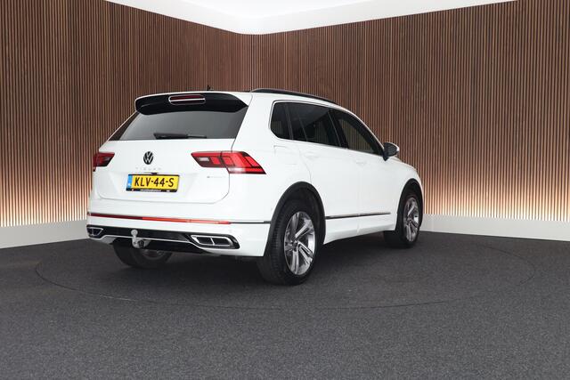 Volkswagen TIGUAN 1.4 TSI 245pk eHybrid R-Line Trekhaak Camera Panoramadak Virtual Cockpit Navigatie