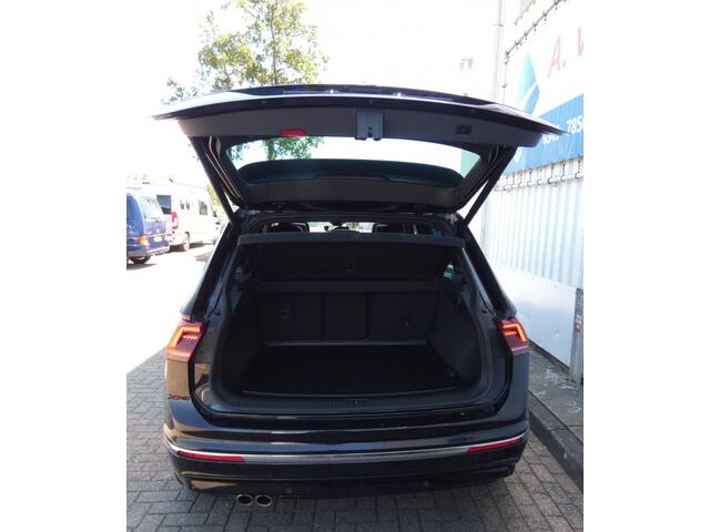 Volkswagen TIGUAN 1.5 TSI DSG R-Line,ACC,Led,Leer,Pano,Massage