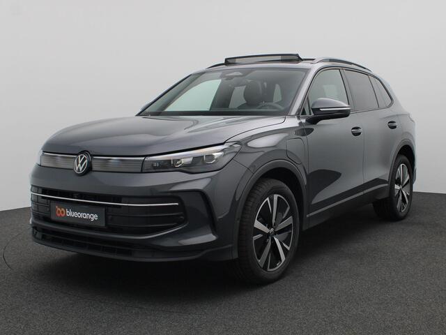 Volkswagen TIGUAN 1.5 eHybrid Life Edition 204PK DSG Panoramadak, Trekhaak, 360gr. Camera, Donkere Hemelbekleding, Navi via Apple Carplay/Android Auto, 19" LM Velgen, Keyless, Elektr. Achterklep