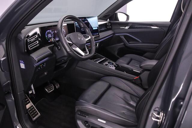 Volkswagen TIGUAN R-Line Business 1.5 TSI eHybrid 272pk DSG Automaat Trekhaak, Panoramadak, Lederen bekleding, Black Style, 360 camera, Achteruitrijcamera, LED matrix koplampen