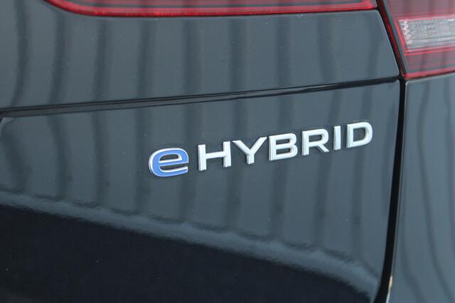 Volkswagen TIGUAN 1.4 TSI eHybrid R Business+ | Incl. 12 maanden garantie | Adaptieve cruise control | Uitklapbare trekhaak | Schuif/kantel dak | Climate control | Apple carplay/Android auto | Navigatie | DAB radio | Parkeercamera |