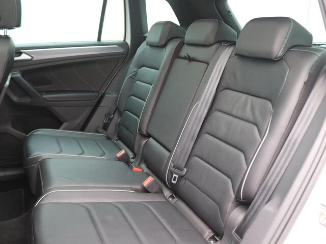 Volkswagen TIGUAN 1.5 TSI ACT R-line Highline 150PK DSG R-Line, Panoramadak, Trekhaak, Dynaudio, Head-Up Display, DCC, 360gr. Camera, 20" LM Velgen, Keyless, Elektr. Achterklep, Voorruitverwarming