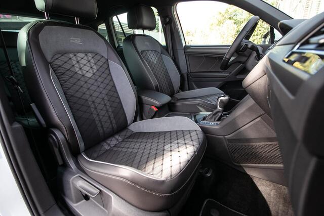 Volkswagen TIGUAN 1.4 TSI eHybrid R-Line Business+ - Trekhaak | Winter pack | HUD | Dode hoeksens. | Ad. Cruise | IQ LED
