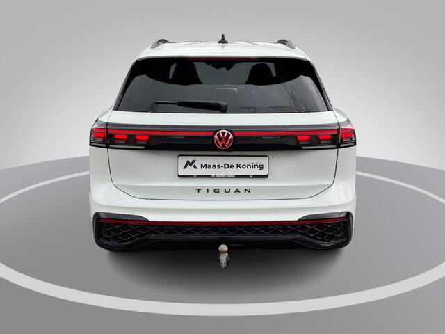 Volkswagen TIGUAN 1.5eTSI/150PK R-Line Blackstyle DSG · Panoramadak · Trekhaak · Apple/Android Car Play · Camera · Garantie t/m 30-09-2030 of 100000km.