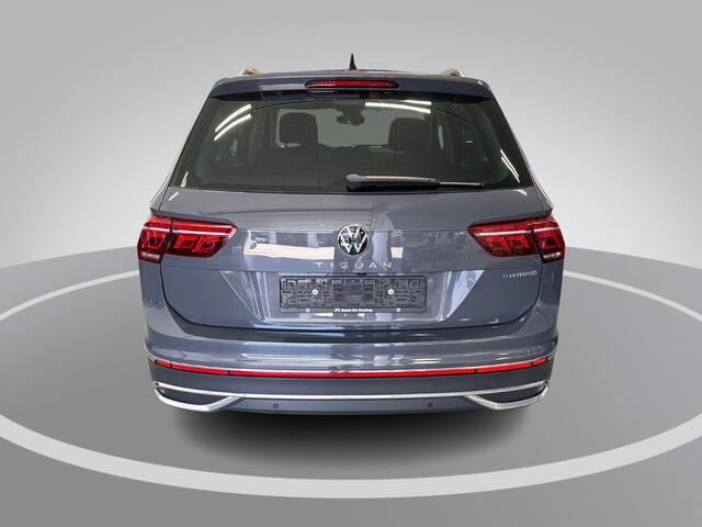 Volkswagen TIGUAN 1.4 TSI eHybrid 245pk DSG Life Business · Panoramadak · Camera · Matrix LED · Parkeer Assistent · ACC · Keyless · Elek. Achterklep ·