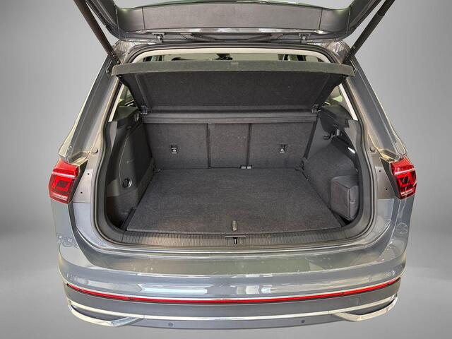 Volkswagen TIGUAN 1.4 TSI eHybrid 245pk DSG Life Business · Panoramadak · Camera · Matrix LED · Parkeer Assistent · ACC · Keyless · Elek. Achterklep ·