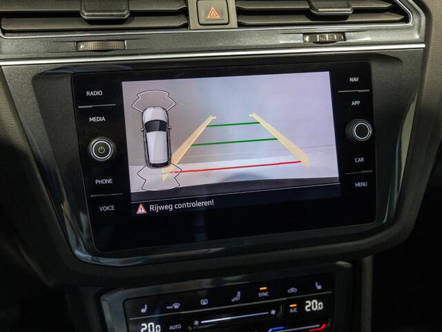 Volkswagen TIGUAN 1.5 TSI Life Business / 150pk / Achteruitrij camera / Stoel en stuur verwarming /