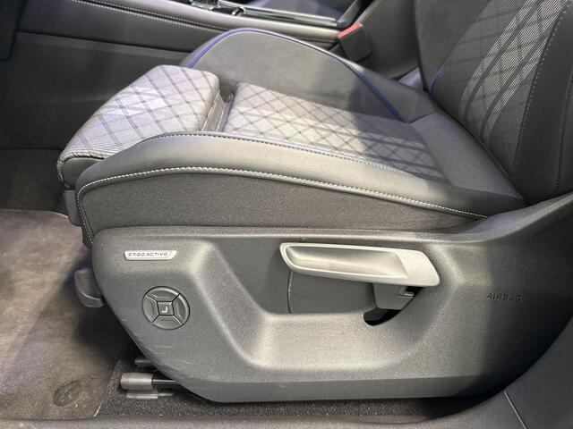 Volkswagen TIGUAN 1.5 eHybrid 204pk DSG R-Line Edition · Panoramadak · 360 Camera · Inklap. Trekhaak · Matrix LED · Stuur- & Stoelverwarming + Massage · Achterbank verwarmd · Garantie t/m 09-10-2030 of 100.000km