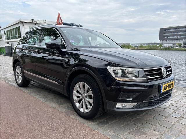 Volkswagen TIGUAN 1.4 TSI ACT Connected Series airco/ecc navi/camera keurige auto